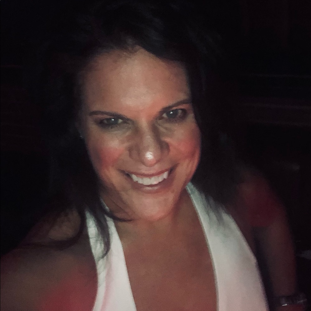 Meet your Posher, Alisa